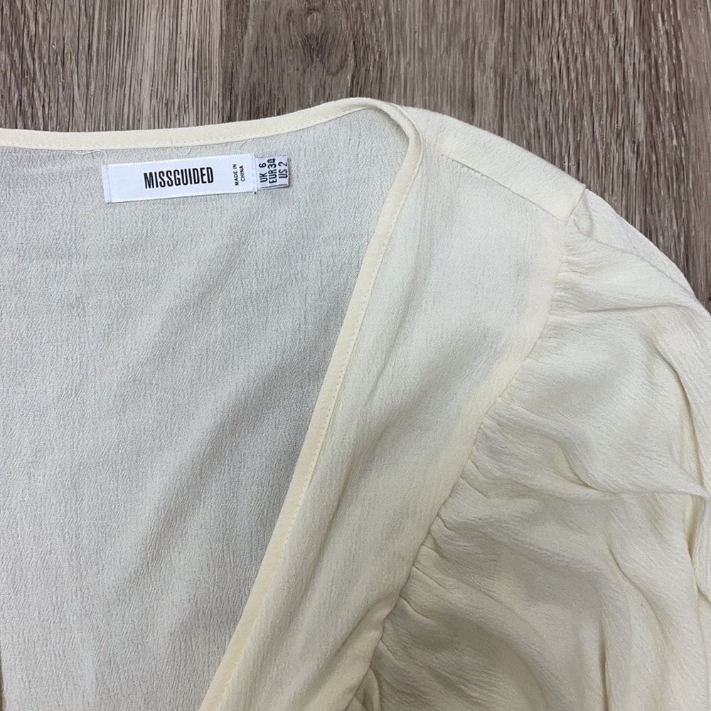 ◾️Beautiful Top◾️ - Picture 2 of 4